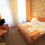 Novomestsky Hotel 3*